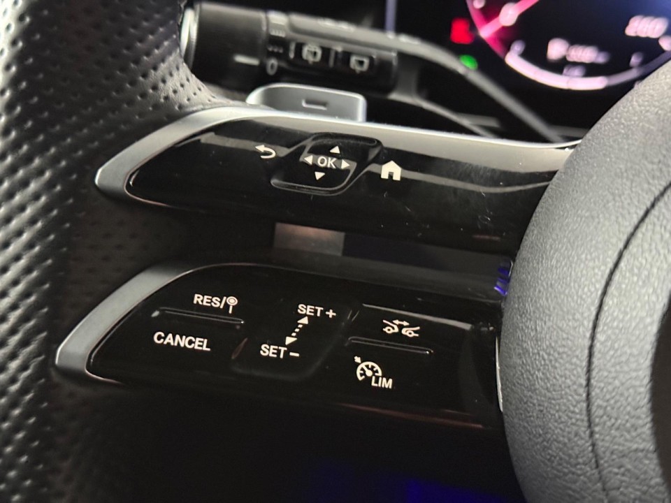 Mercedes-Benz GLC 200 4MATIC AMG Line - foto 14