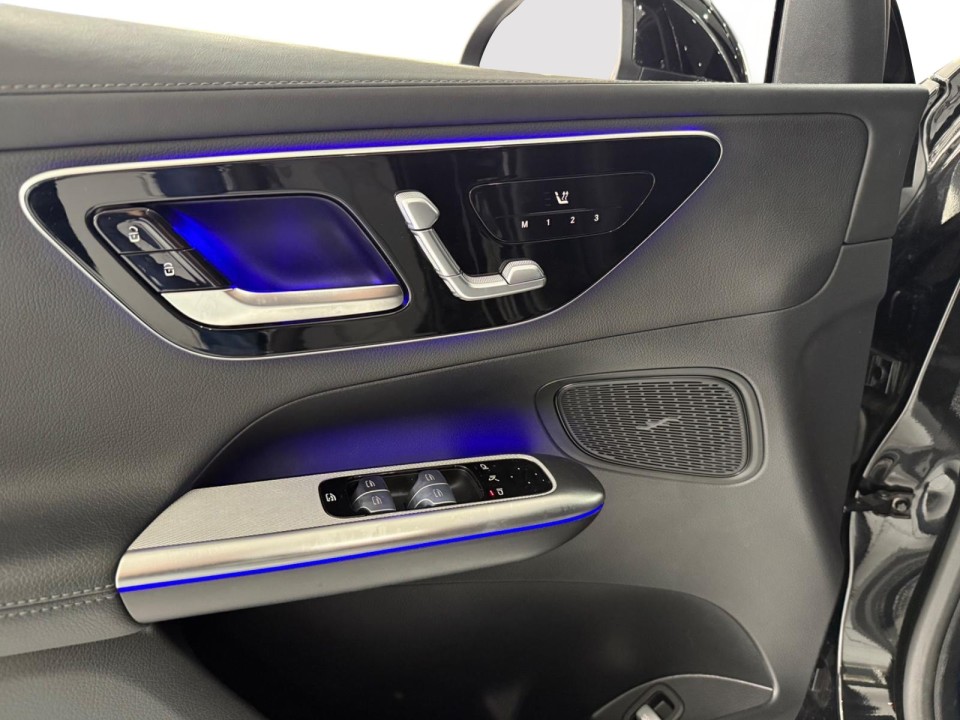 Mercedes-Benz GLC 200 4MATIC AMG Line - foto 16