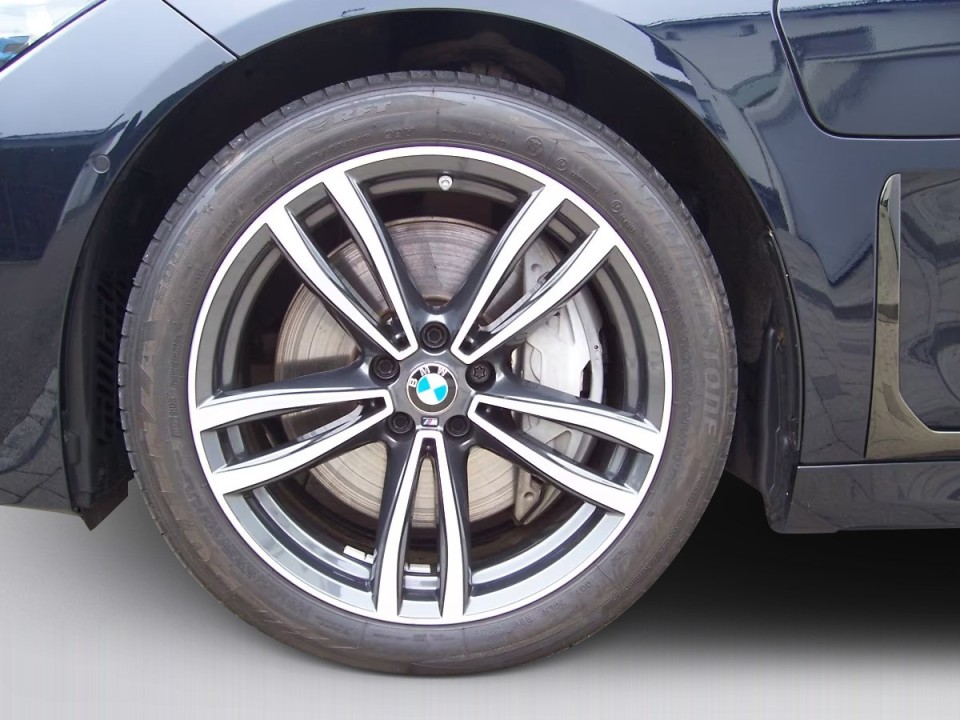 BMW Seria 7 745e xDrive M-Sport - foto 29