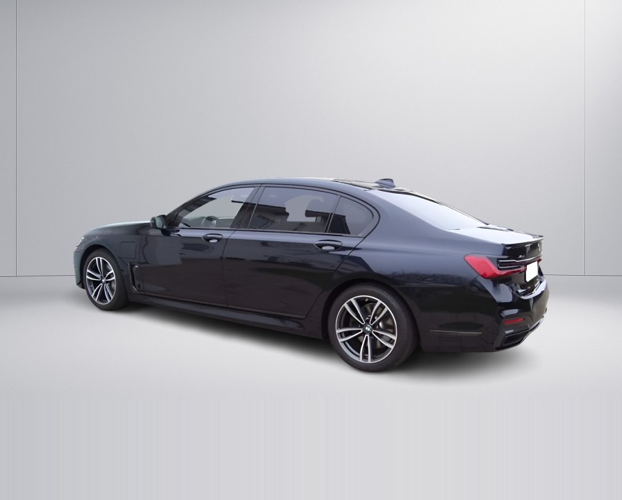 BMW Seria 7 745e xDrive M-Sport - foto 8