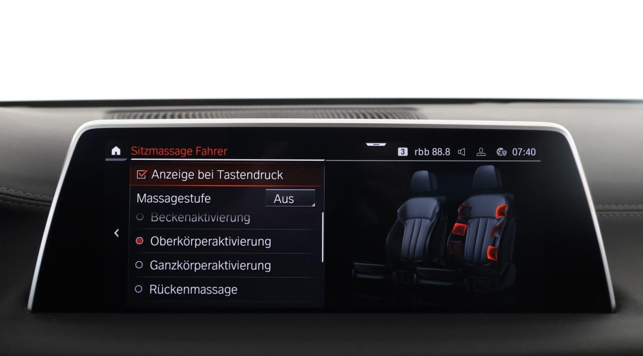 BMW Seria 7 xDrive745e - foto 20