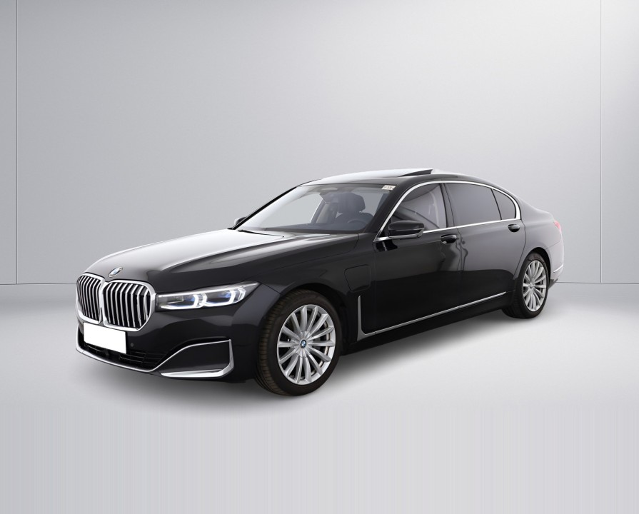 BMW Seria 7 xDrive745e - foto 7