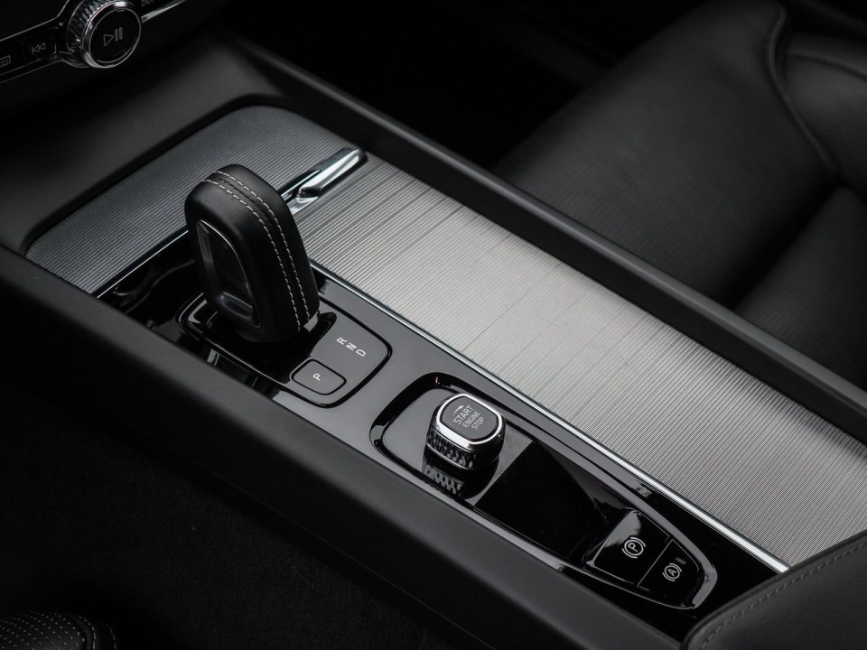 Volvo XC 60 B5 R Design - foto 8