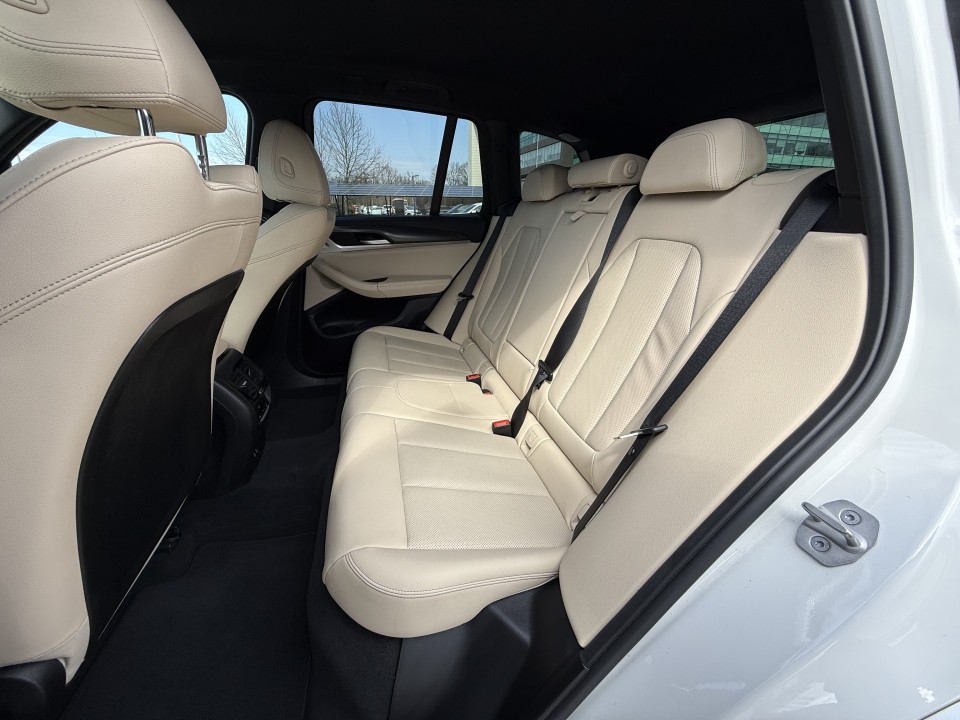 BMW X3 xDrive30e M-Sport - foto 13