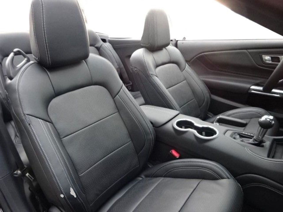 Ford Mustang Convertible 5.0 V8 GT - foto 17