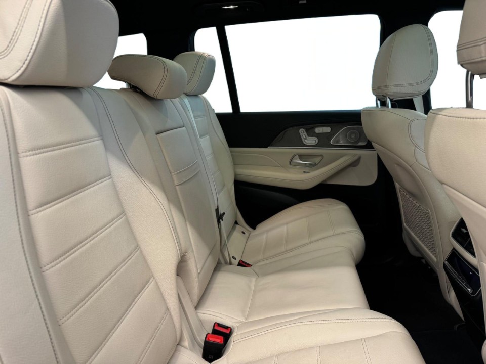 Mercedes-Benz GLS 400d 4MATIC AMG Line - foto 9