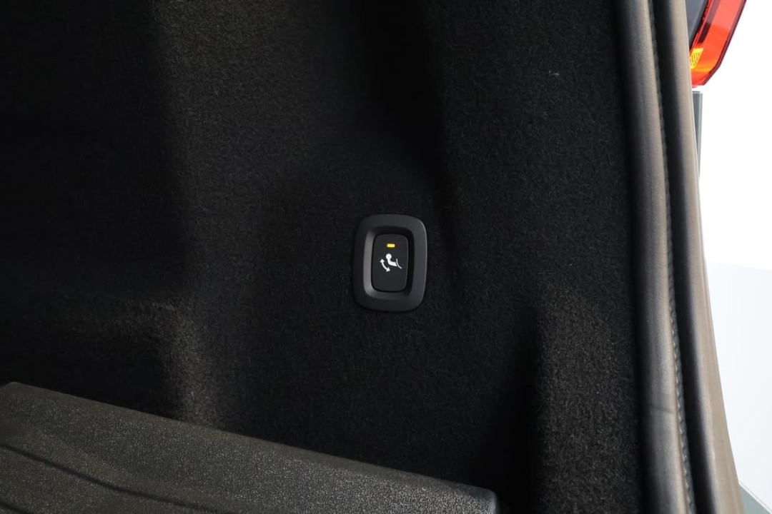 Volvo XC 60 T6 Recharge AWD Plus Dark - foto 14