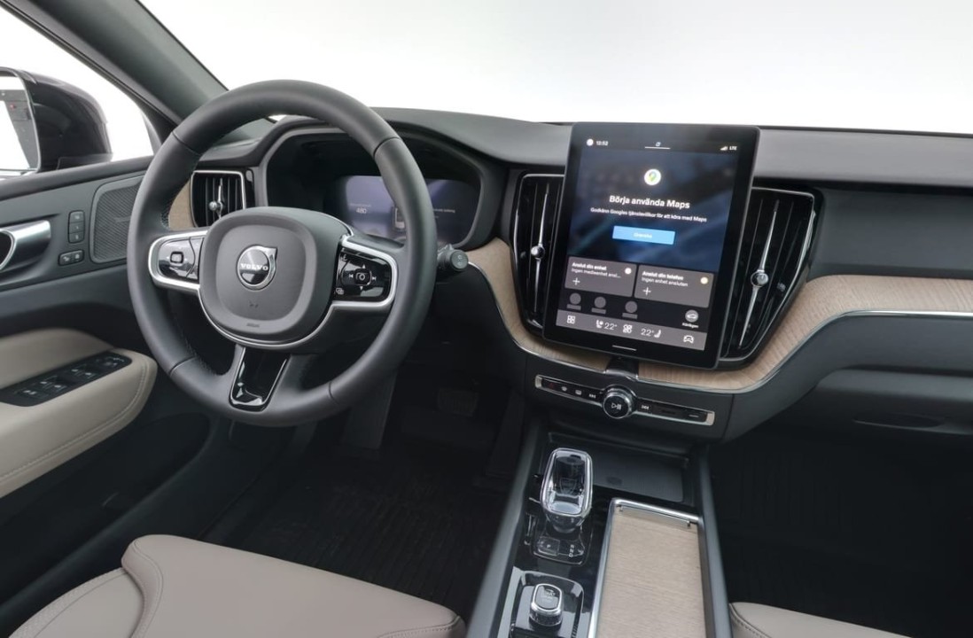 Volvo XC 60 T6 Recharge AWD Plus Dark - foto 10