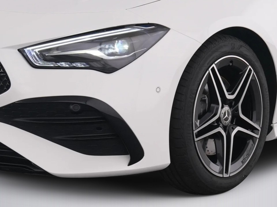 Mercedes-Benz CLA 200 AMG Line - foto 16