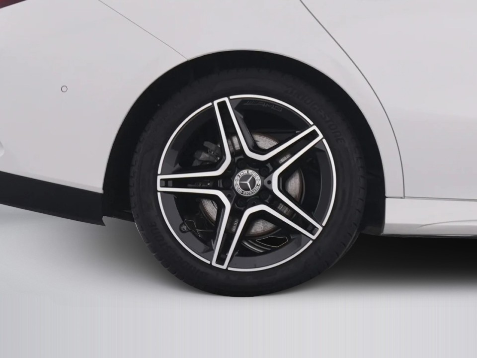 Mercedes-Benz CLA 200 AMG Line - foto 19