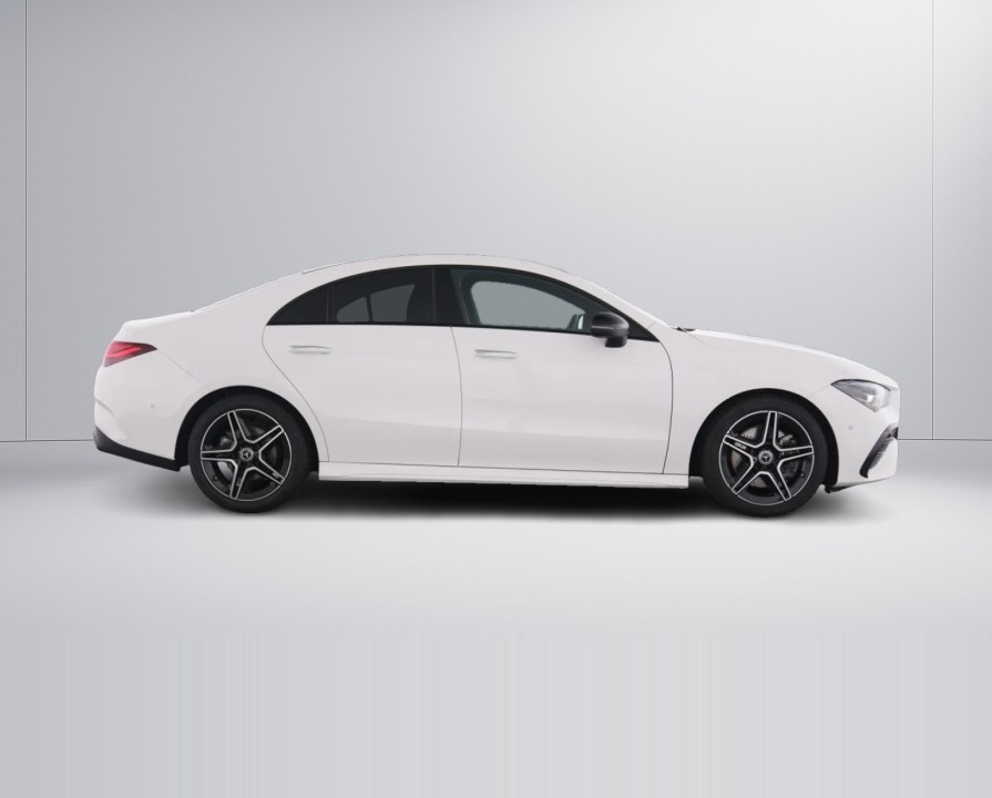 Mercedes-Benz CLA 200 AMG Line (5)