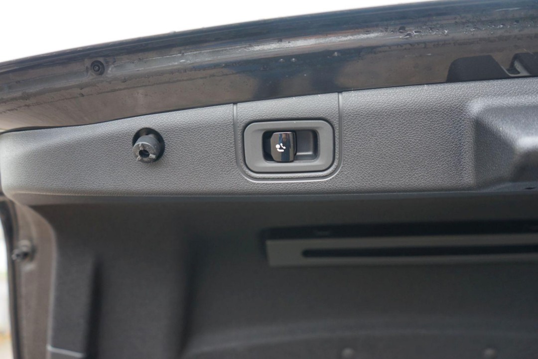 Mercedes-Benz E - foto 11