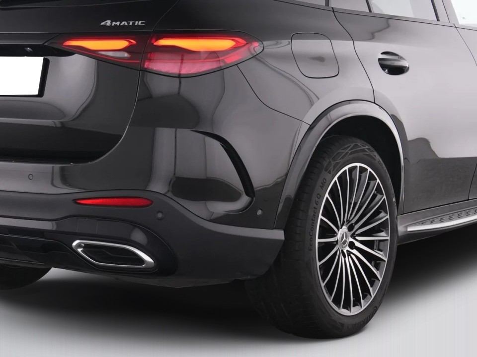 Mercedes-Benz GLC 300d 4MATIC AMG Line - foto 18