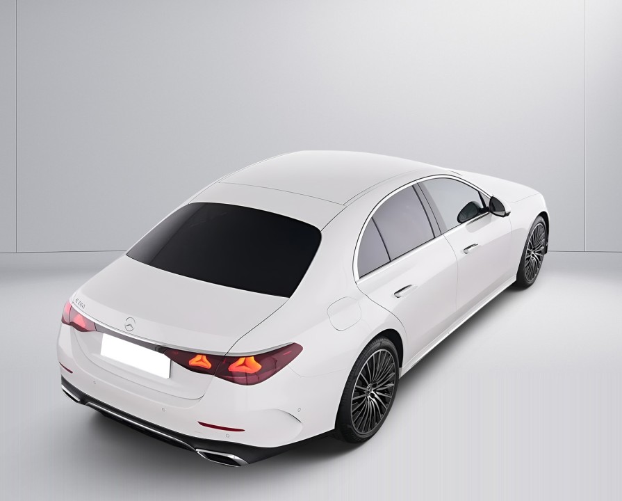 Mercedes-Benz E 200 AMG Line (5)