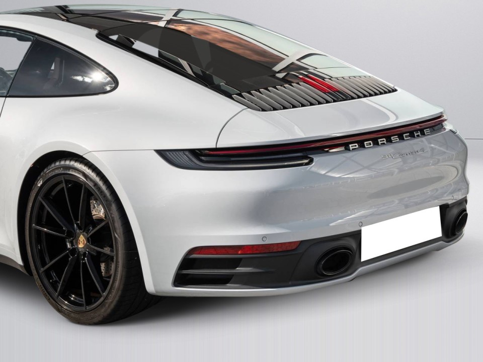 Porsche 911 Carrera 4 - foto 26