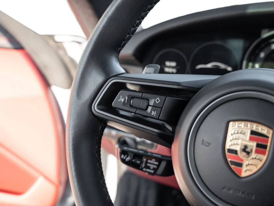 Porsche 911 Carrera 4 - foto 10
