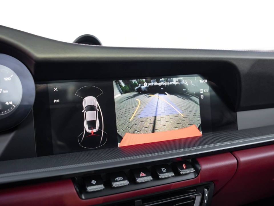 Porsche 911 Carrera 4 - foto 22