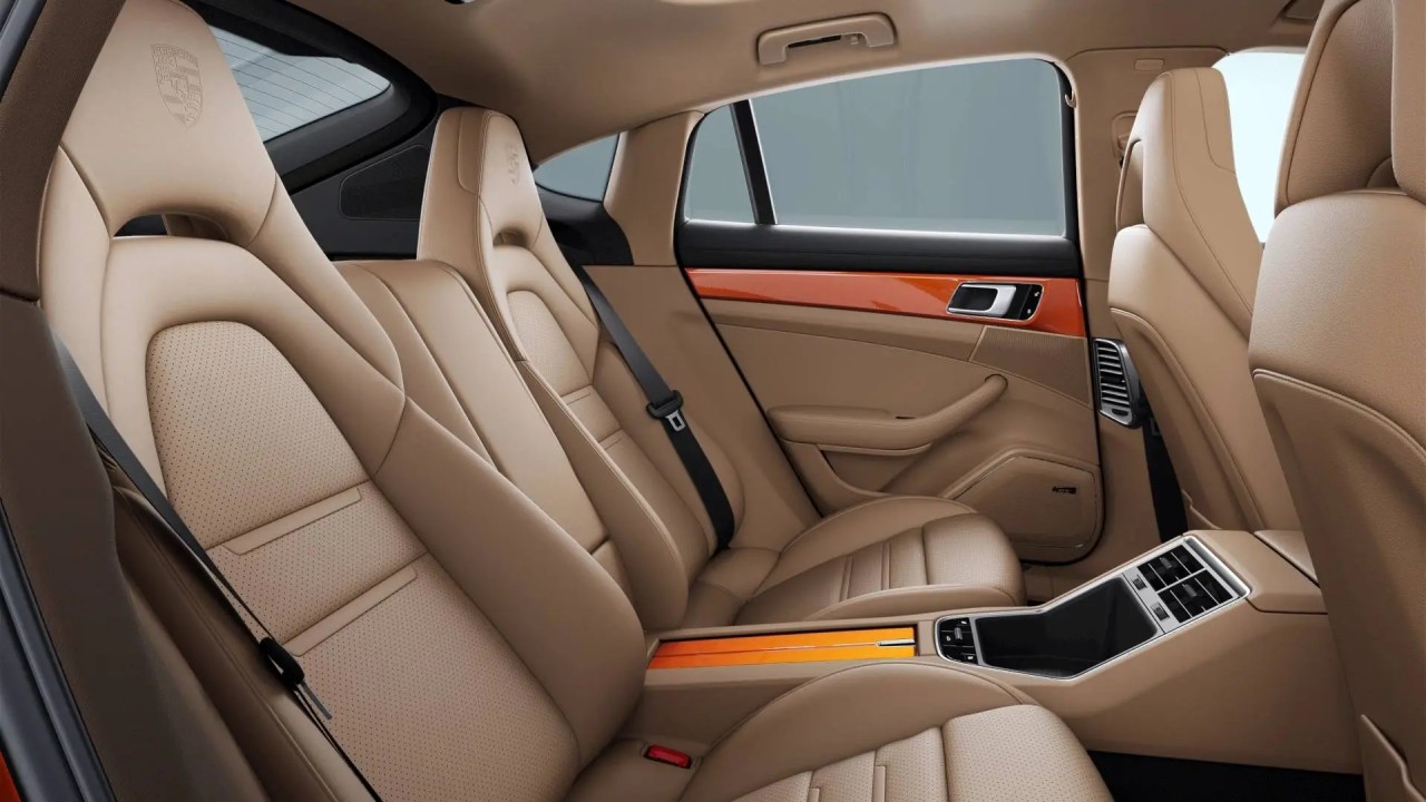Porsche Panamera 4 Platinum Edition - foto 6