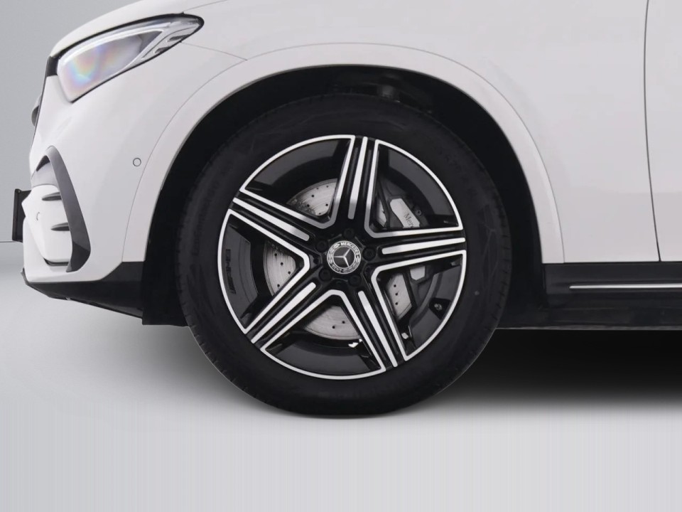 Mercedes-Benz GLC 200 4MATIC AMG Line - foto 22