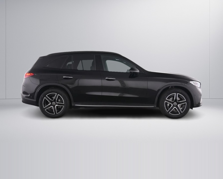 Mercedes-Benz GLC 220d 4MATIC AMG Line (5)