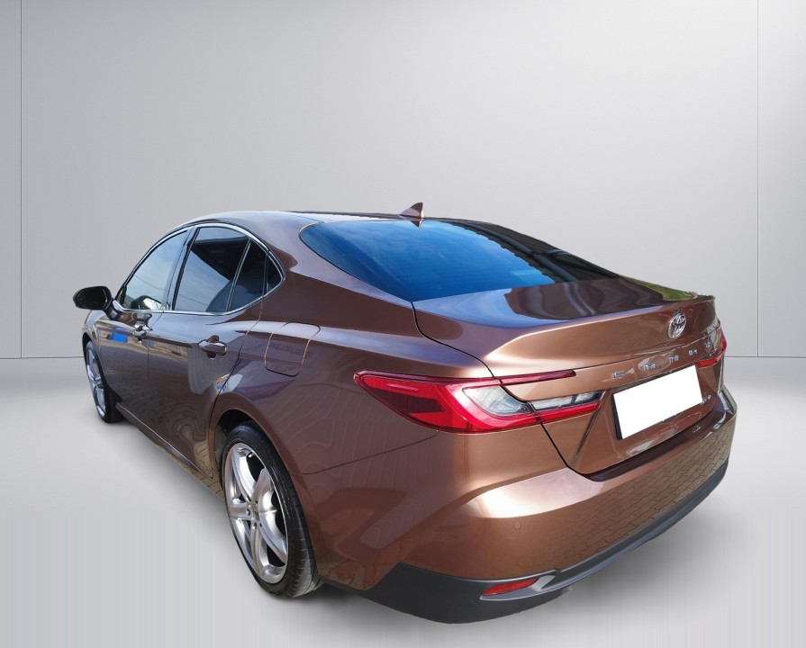 Toyota Camry HEV Prestige (3)