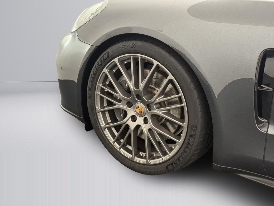Porsche Panamera 4 E-Hybrid Platinum Edition Sport Turismo - foto 32