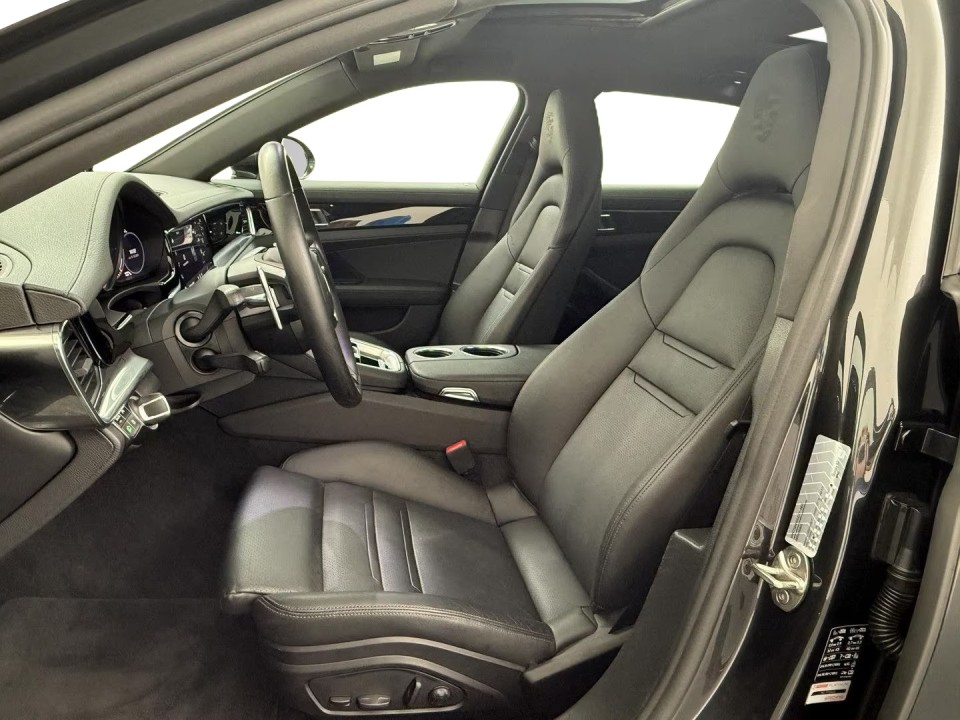 Porsche Panamera 4 E-Hybrid Platinum Edition Sport Turismo (5)