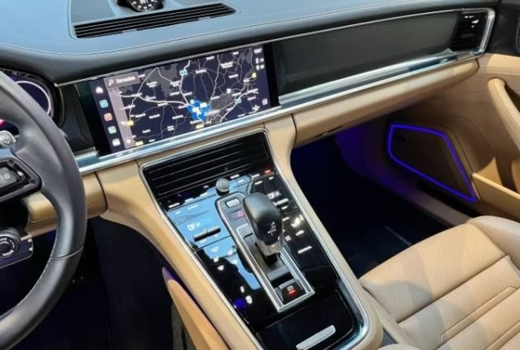 Porsche Panamera 4 E-Hybrid Platinum Edition - foto 18