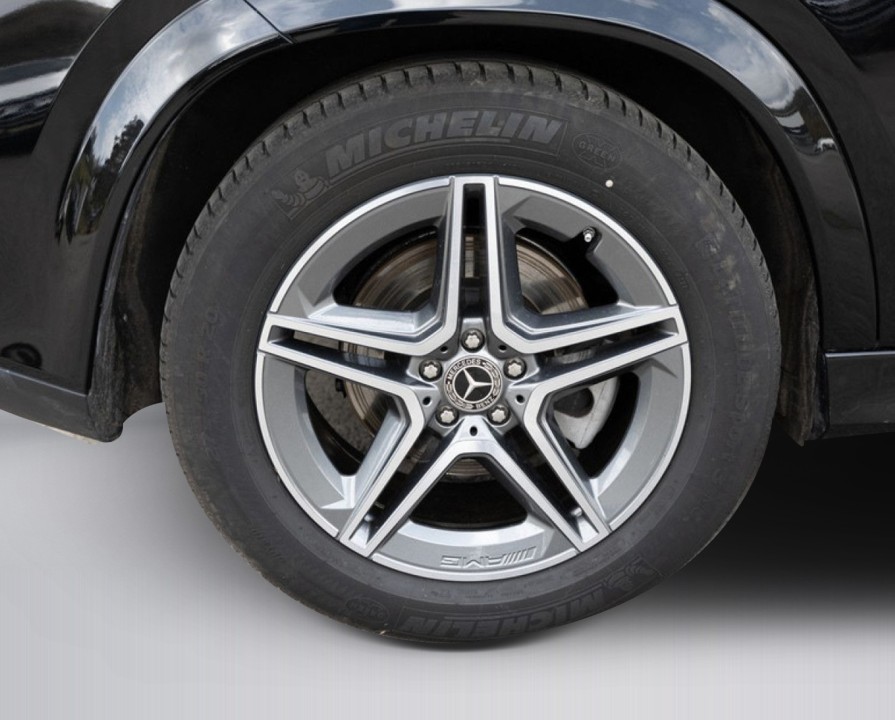 Mercedes-Benz GLE 400e 4MATIC AMG Line - foto 29