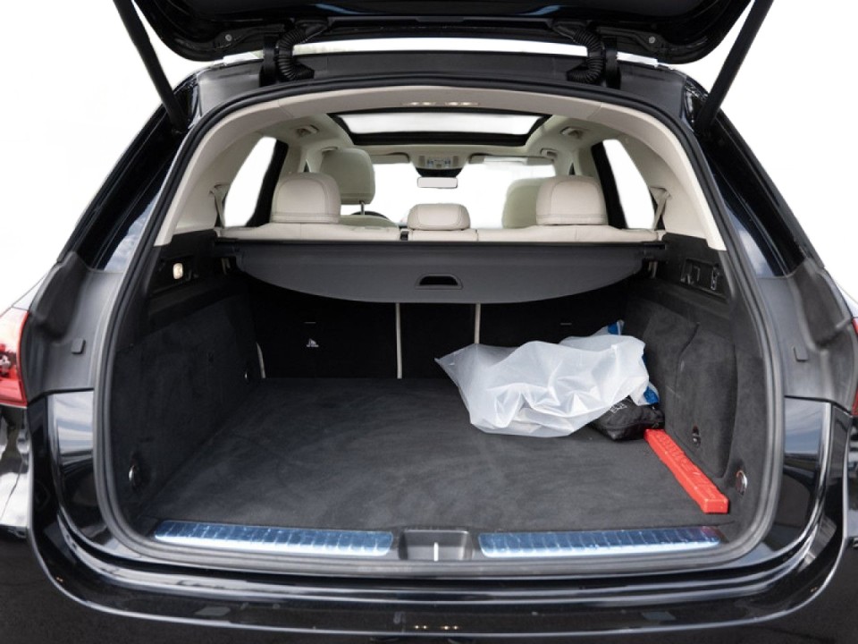 Mercedes-Benz GLE 400e 4MATIC AMG Line - foto 27