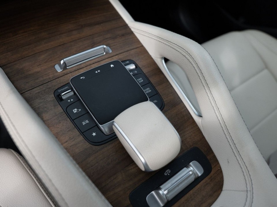 Mercedes-Benz GLE 400e 4MATIC AMG Line - foto 14