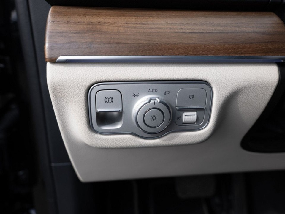 Mercedes-Benz GLE 400e 4MATIC AMG Line - foto 21