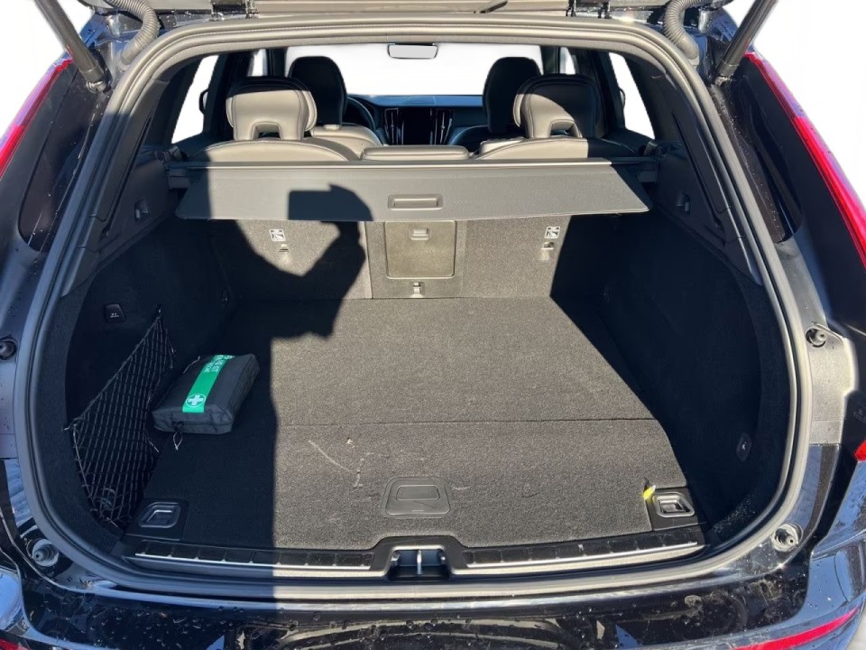 Volvo XC 60 T8 Recharge AWD Plus Dark - foto 17