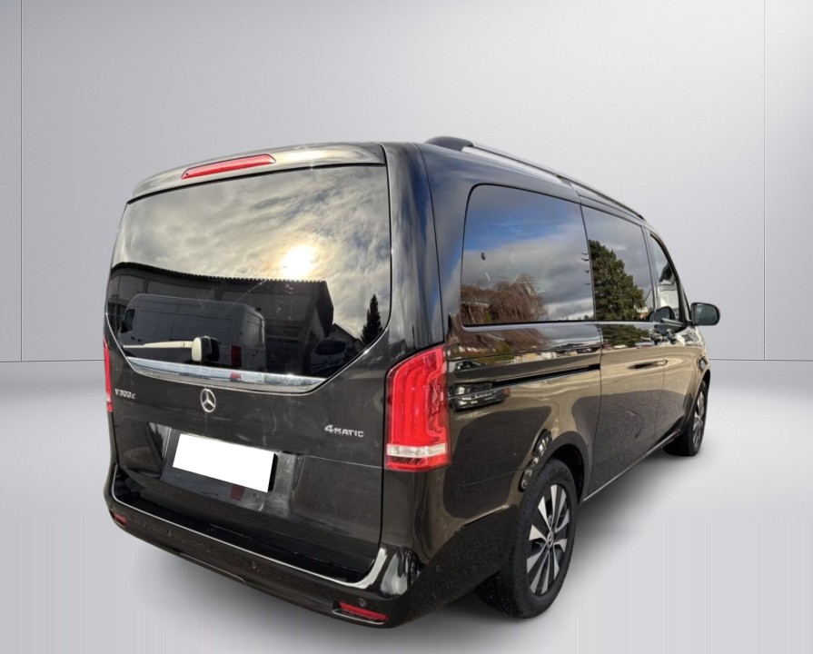 Mercedes-Benz V 300d 4MATIC Long (3)