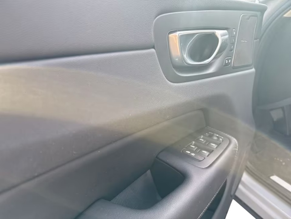 Volvo XC 60 B5 AWD Plus Dark - foto 14