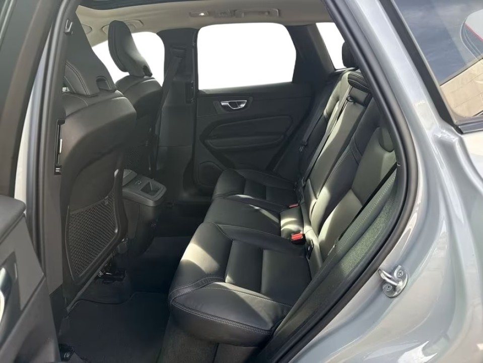 Volvo XC 60 B5 AWD Plus Dark - foto 7