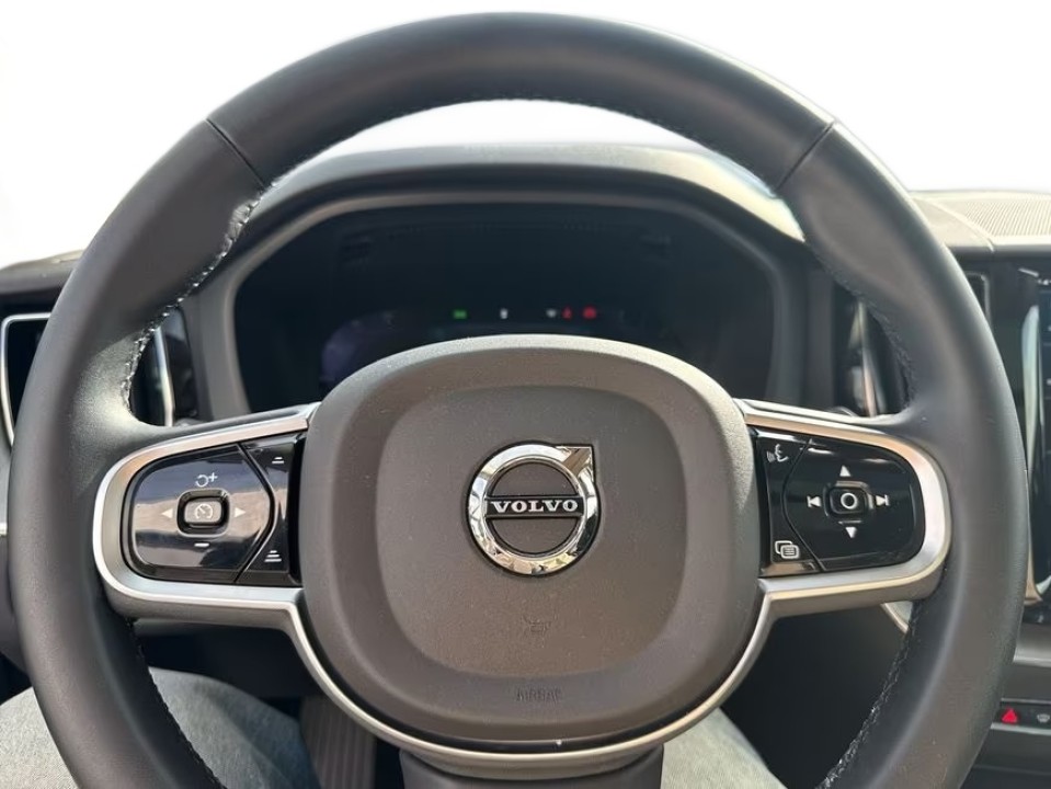 Volvo XC 60 B5 AWD Plus Dark - foto 12