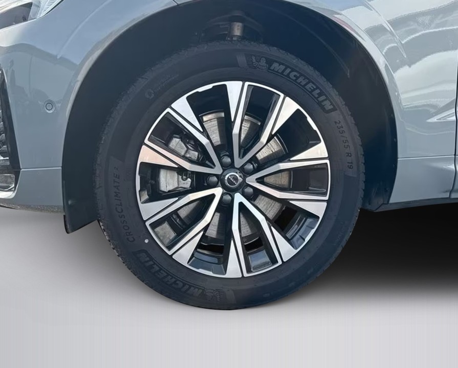 Volvo XC 60 B5 AWD Plus Dark - foto 21