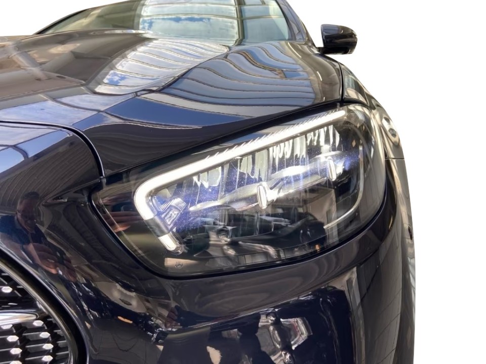 Mercedes-Benz E 300e AMG Line - foto 14