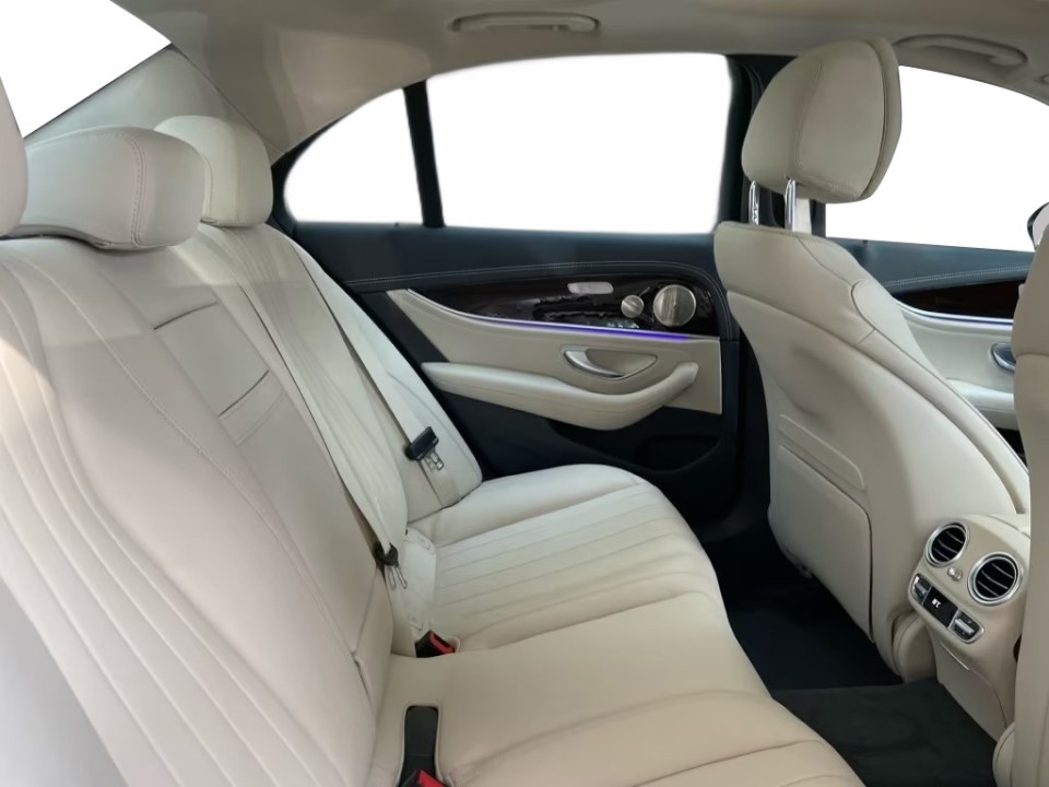 Mercedes-Benz E 300e AMG Line - foto 10