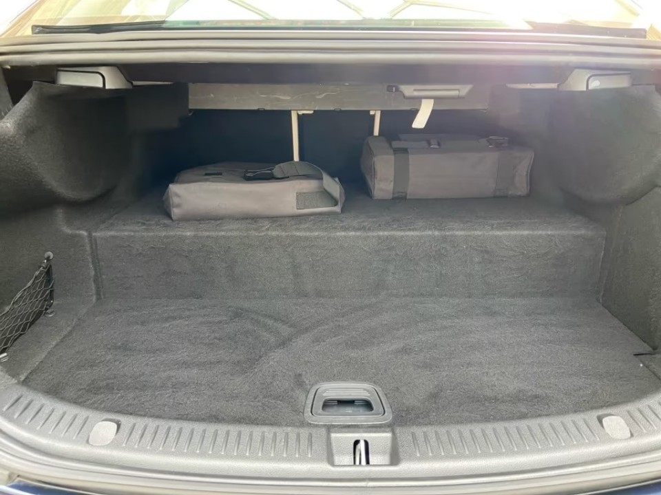 Mercedes-Benz E 300e AMG Line - foto 13