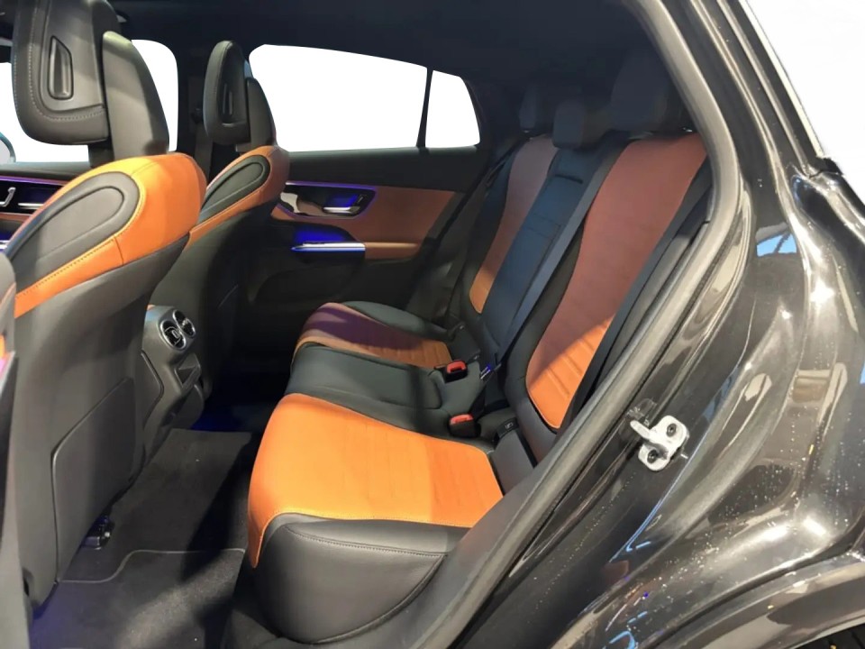 Mercedes-Benz GLC Coupé Mercedes-Benz GLC Coupe 200 4MATIC AMG Line (5)