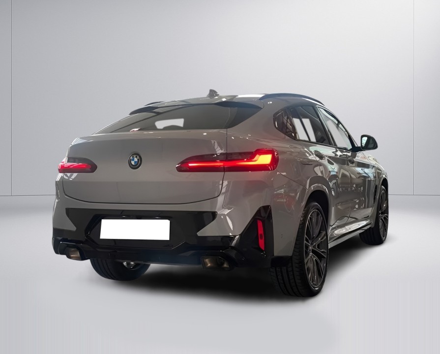 BMW X4 xDrive30i M-Sport (2)