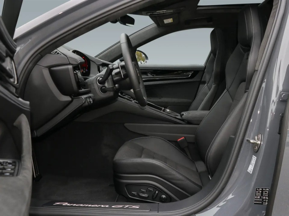 Porsche Panamera GTS - foto 13