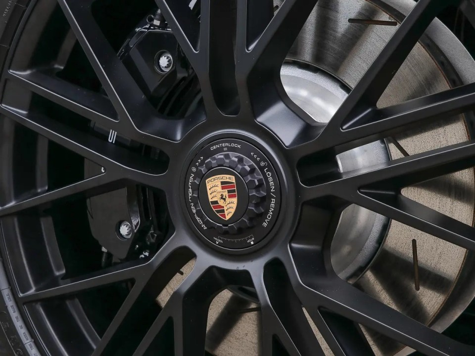 Porsche Panamera GTS - foto 31