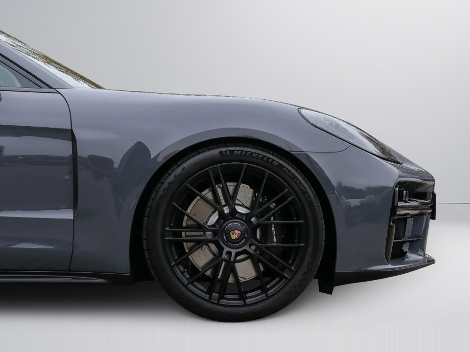 Porsche Panamera GTS - foto 28