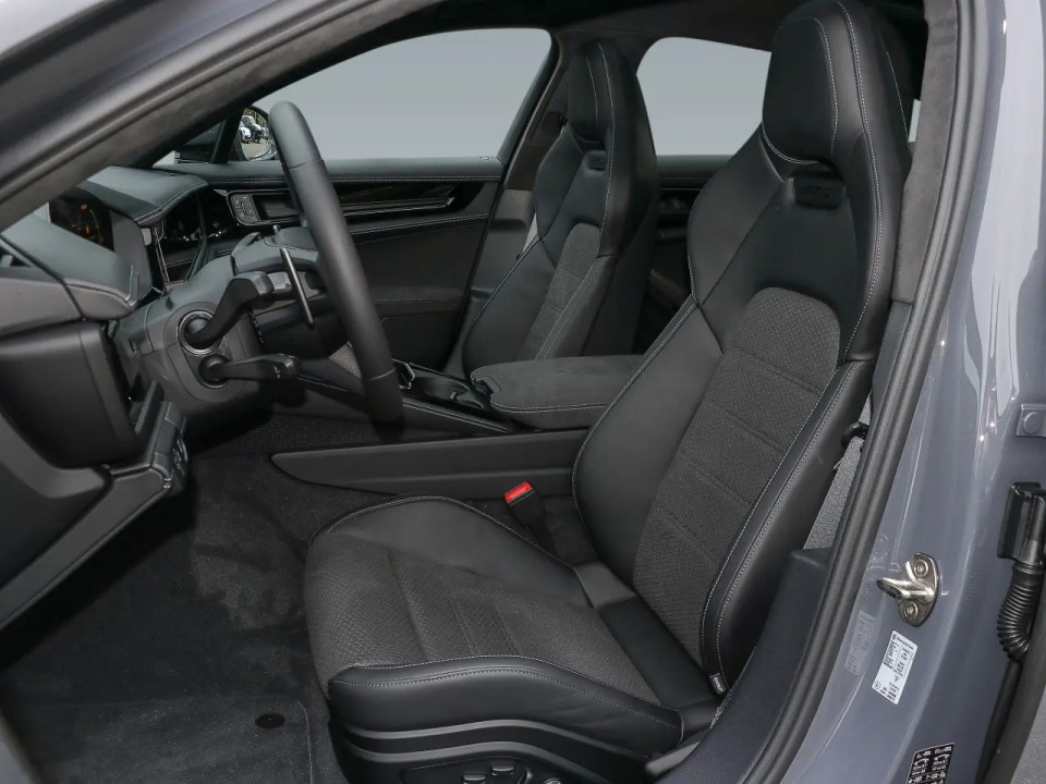 Porsche Panamera GTS - foto 12