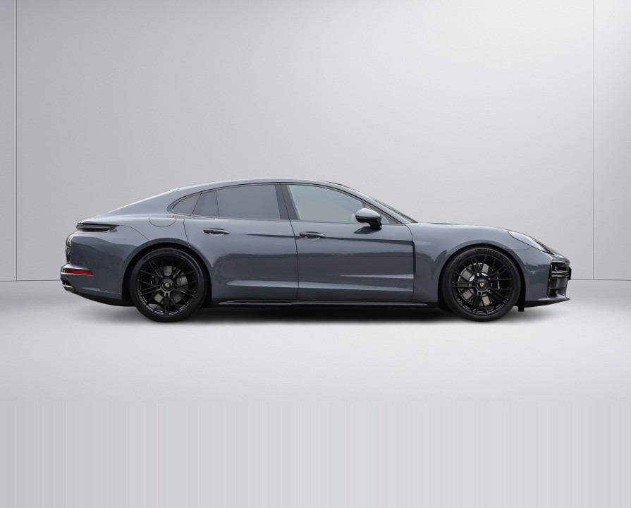 Porsche Panamera GTS (2)