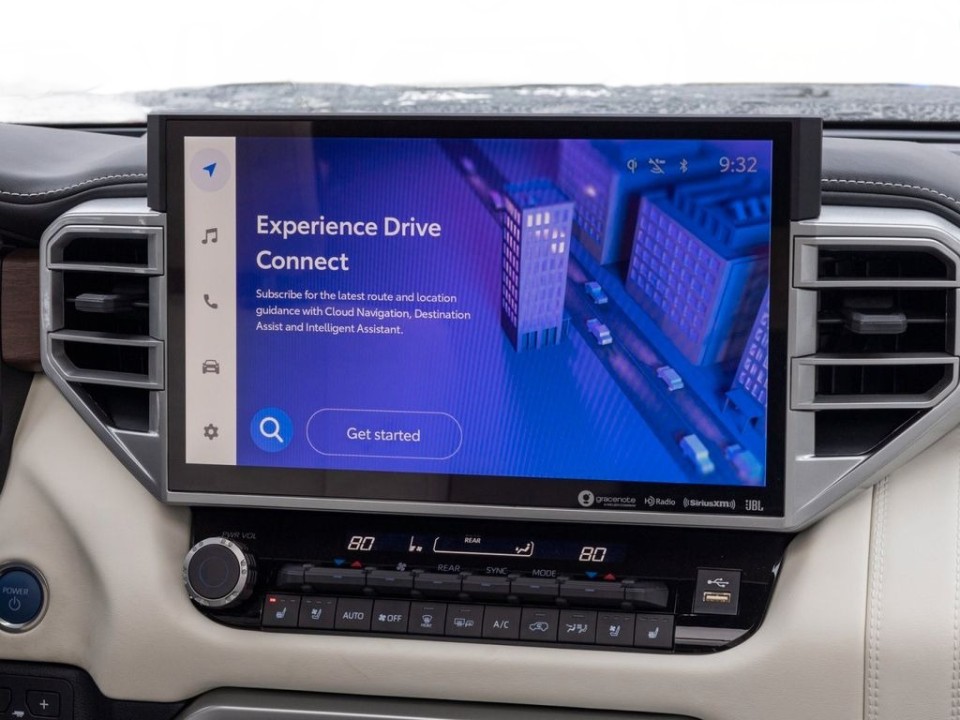 Toyota Sequoia - foto 7