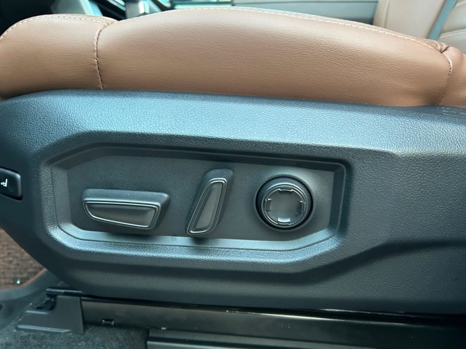 Toyota Tundra 1794 Edition - foto 19